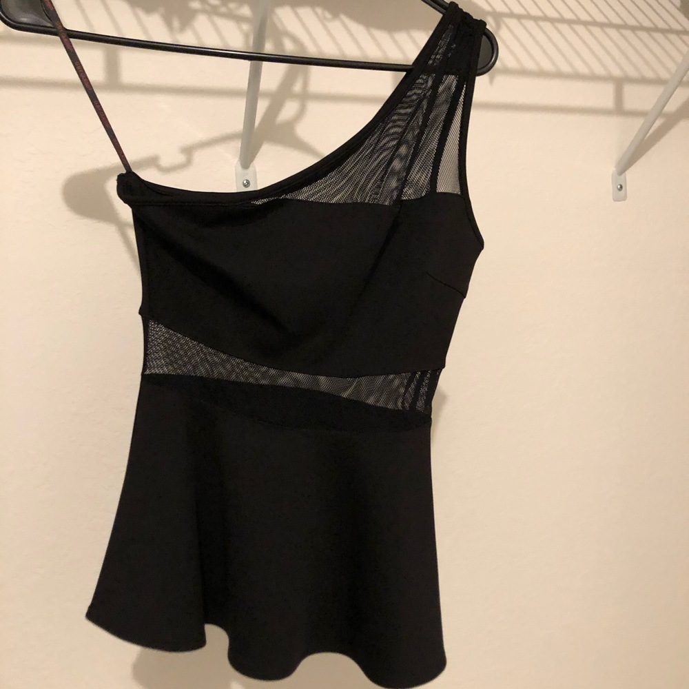Guess Top - Picture 7 of 10